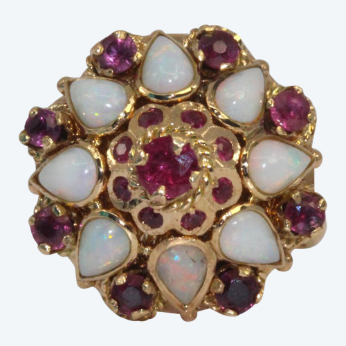 Ring mit Opalen und Diamanten