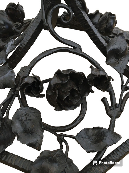 Battered iron floor lamp, Art Deco work around 1920