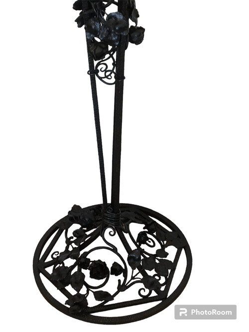 Battered iron floor lamp, Art Deco work around 1920