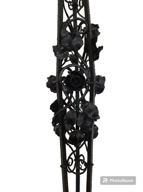 Battered iron floor lamp, Art Deco work around 1920