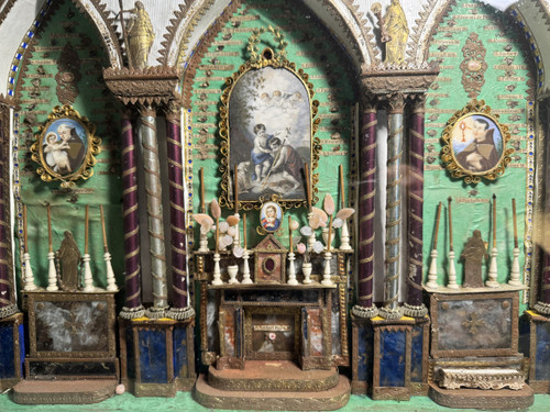 Large Reliquary In Three Chapels With 77 Relics - 19th Century