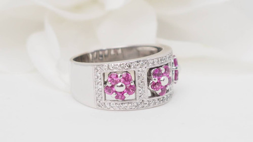Anello a fascia in oro bianco, topazio rosa e diamanti