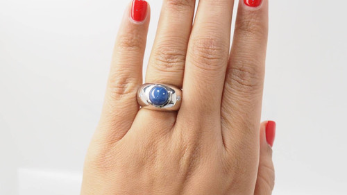 Bague jonc en or blanc et saphir étoilé