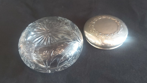 Small cut crystal candy box with silver lid