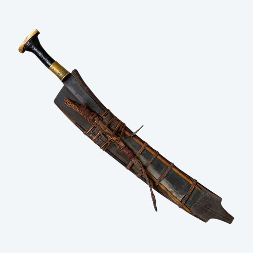 Lin gin or Kachin dha sword, northern Burma First third of the 20th century
