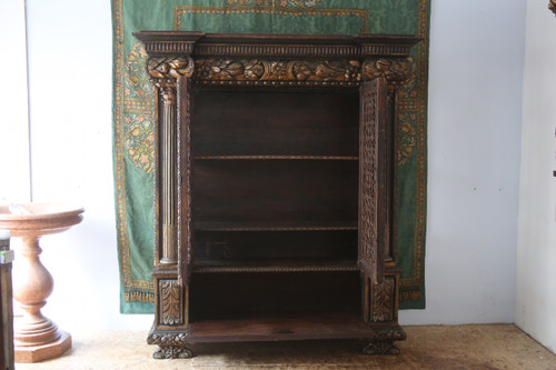 Large mesh cabinet, richly carved and gilded, baroque style, Italy 20th century