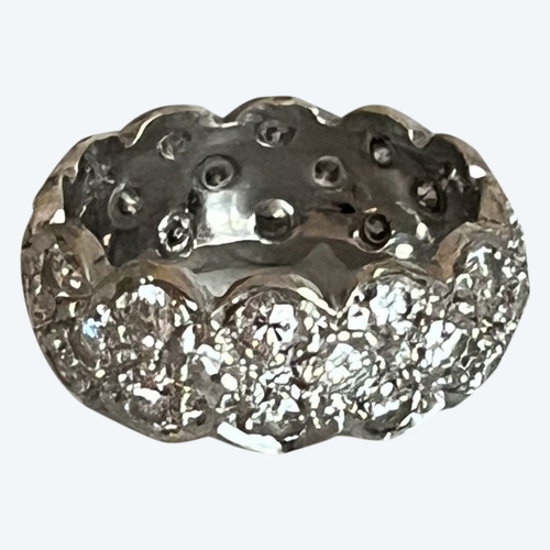 5233- Anello a fascia in oro bianco con diamanti