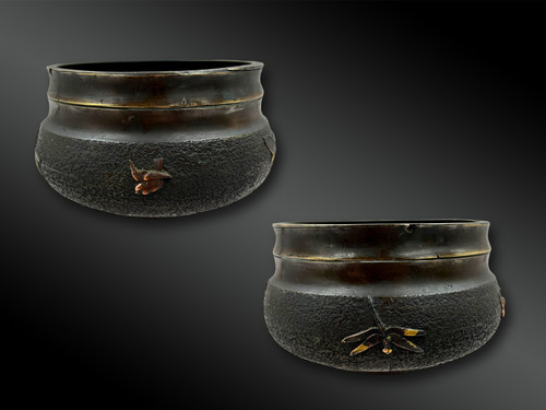 Small POOL animated with RABBIT, DRAGONFLY, BIRDS and BUTTERFLY - Japan - Edo Period (1868-1912)