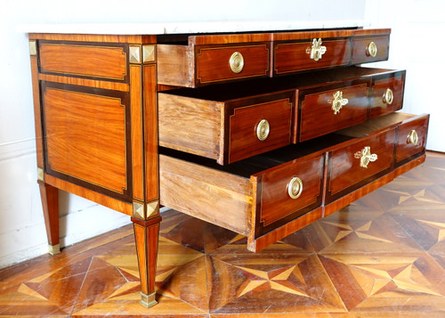 Grande cassettone intarsiato, periodo Luigi XVI - 145,5 cm