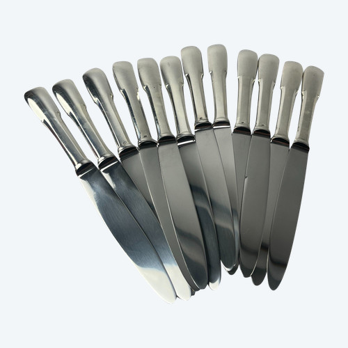 12  couteaux de table modèle  uniplat