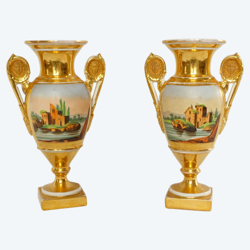 Paire de vases d'ornement Empire en porcelaine de Paris - époque Restauration