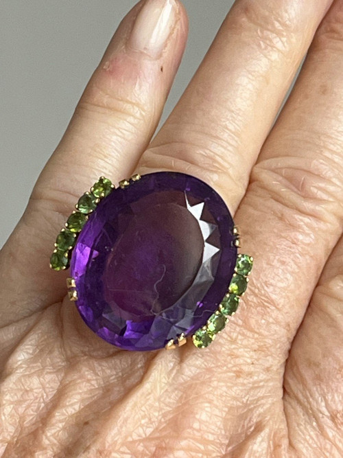 5268- Bague Cocktail Or Jaune Améthyste 35 Ct Péridots