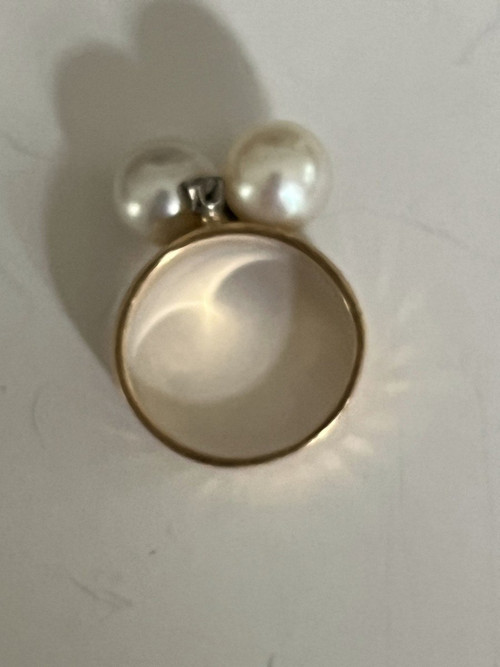 4195- Anello da dito piccolo in oro giallo con perle di diamante