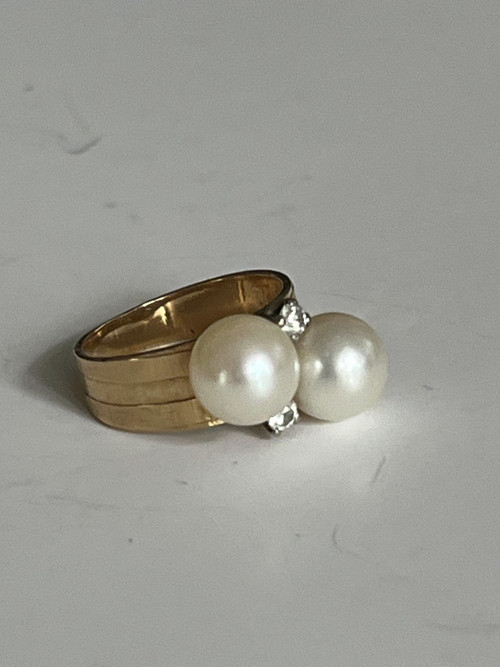 4195- Anello da dito piccolo in oro giallo con perle di diamante