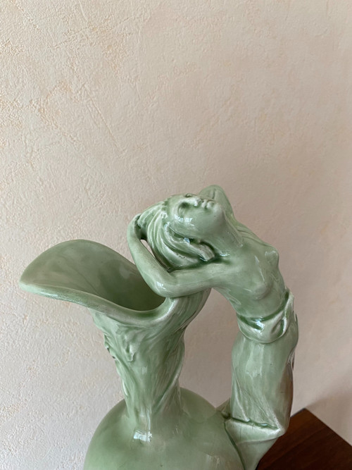 Calice in ceramica smaltata.