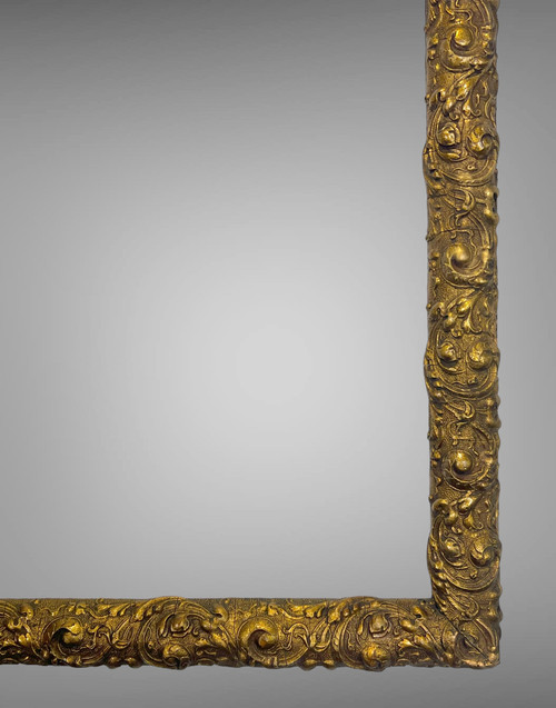 ANCIENT 19th CENTURY FRAME IN WOOD AND GILDED STUC FOR PAINTING 41.5 CM X 33 CM