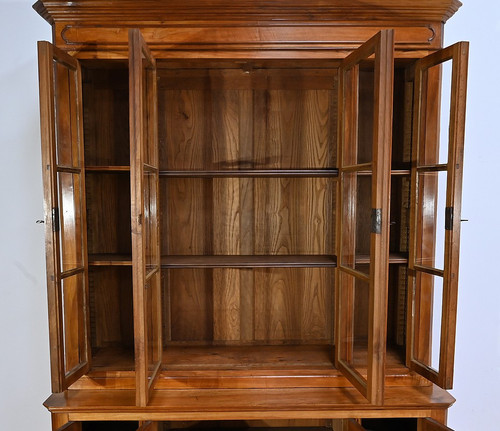 Bibliothèque deux-corps en Noyer massif – Fin XIXe