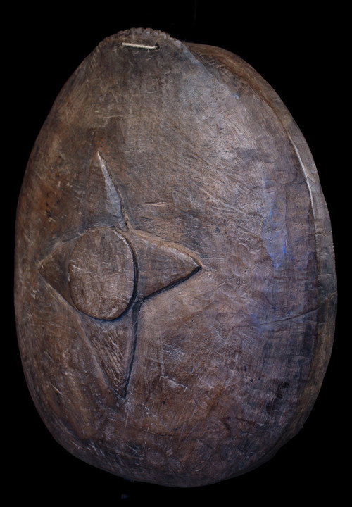Plat en bois, Papouasie Nouvelle Guinée, art océanien, art tribal, arts premiers
