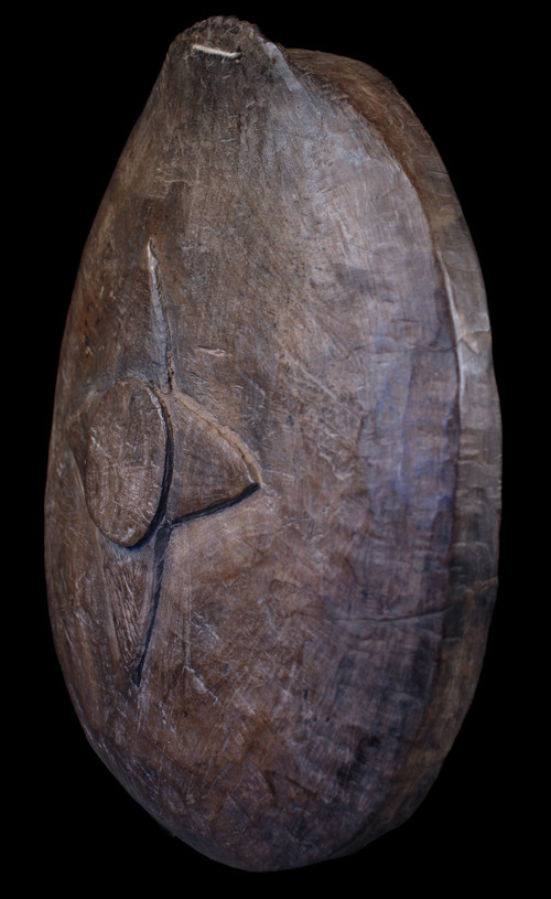 Plat en bois, Papouasie Nouvelle Guinée, art océanien, art tribal, arts premiers