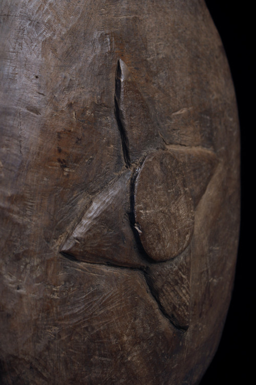 Plat en bois, Papouasie Nouvelle Guinée, art océanien, art tribal, arts premiers