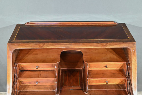 Sloping desk in Plum and Walnut, Louis XV - 18th century