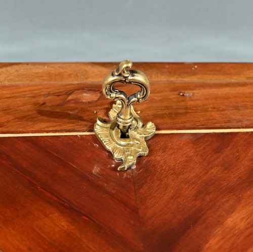 Sloping desk in Plum and Walnut, Louis XV - 18th century