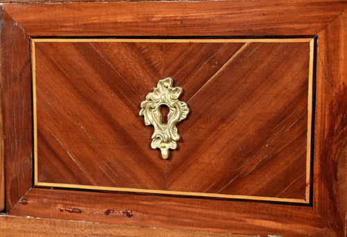 Sloping desk in Plum and Walnut, Louis XV - 18th century