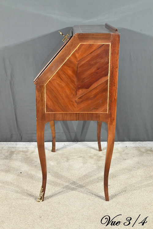 Sloping desk in Plum and Walnut, Louis XV - 18th century