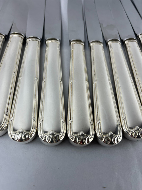 12 Tafelmesser aus versilbertem Metall Band