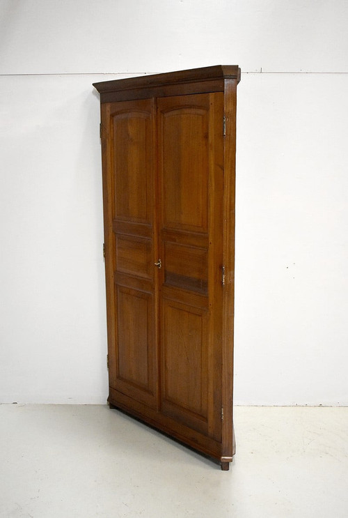 Corner cabinet from Pondicherry - 19th century