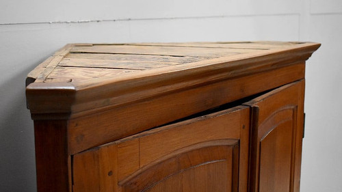 Corner cabinet from Pondicherry - 19th century