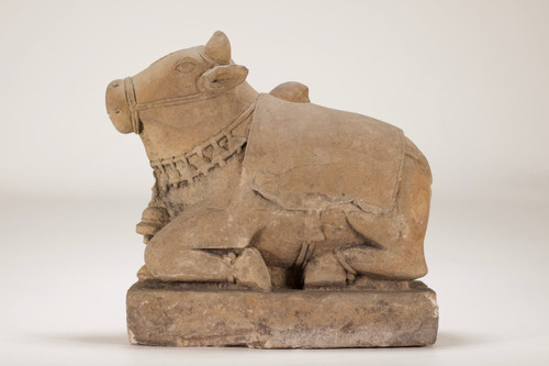 Taureau Nandi en grès.