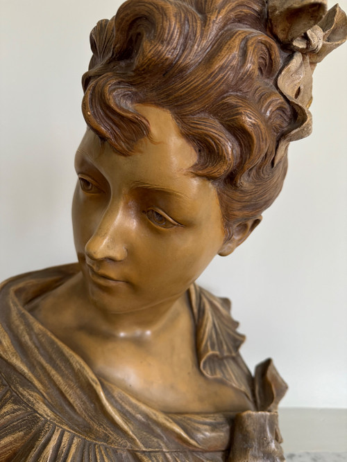 Wunderschöne Büste einer Frau Goldscheider