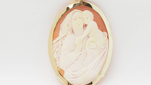 Pendente Cammeo in oro giallo