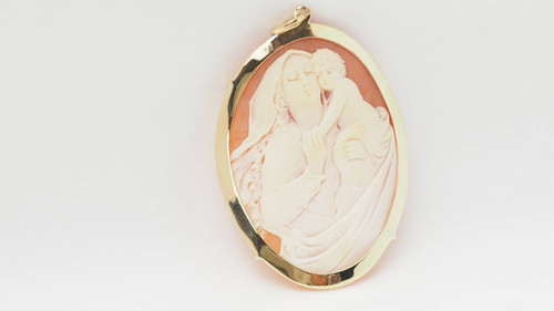 Pendente Cammeo in oro giallo