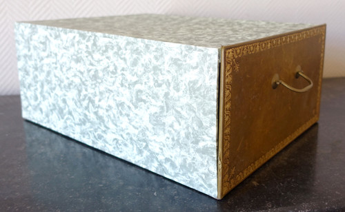 Bedeutende Mahagoni-Pappschachtel aus der Restaurationszeit – 192 cm