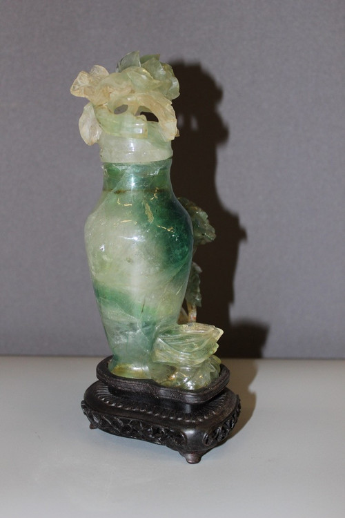 Vase Couvert En Fluorine à Décor De Fleurs , Asie 