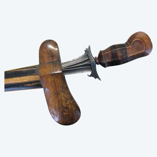 Grande pugnale Kriss del XIX secolo. Lunghezza 72 Cm