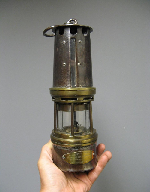 Paire De Lampes De Mineur Dufrane Castiau De Reconnaisance. 