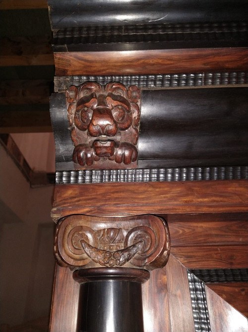 Armoire Louis XIII