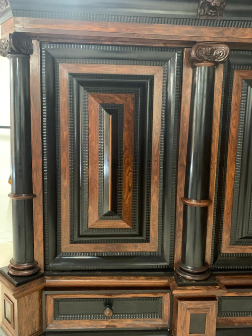 Armoire Louis XIII