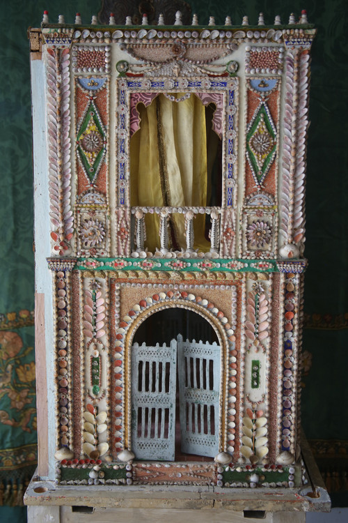 Model of a palace with shells, Italy, late 19th century