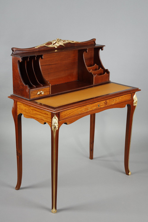 ART NOUVEAU MAHOGANY AND MAHOGANY VENEER STEPPED DESK