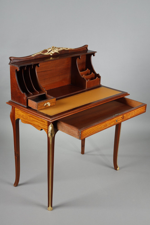 ART NOUVEAU MAHOGANY AND MAHOGANY VENEER STEPPED DESK