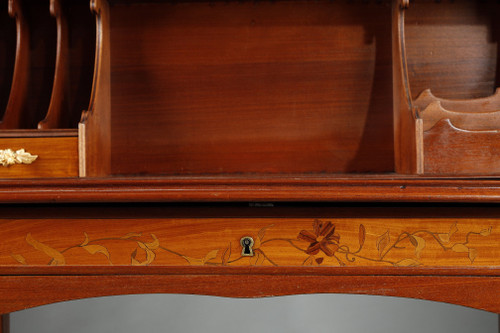 ART NOUVEAU MAHOGANY AND MAHOGANY VENEER STEPPED DESK