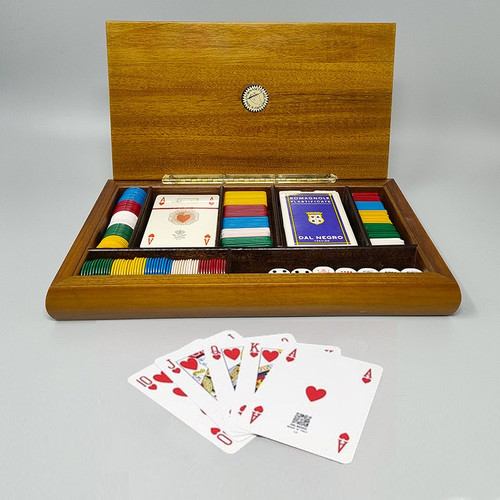 Wunderschöne Original-Spielkartenbox von Piero Fornasetti aus den 1970ern in ausgezeichnetem Zustand. Hergestellt in Italien