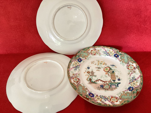 Series of five plates