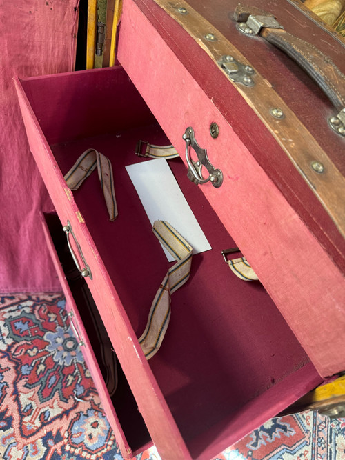 1920S BOAT OR TRAVEL TRUNK
