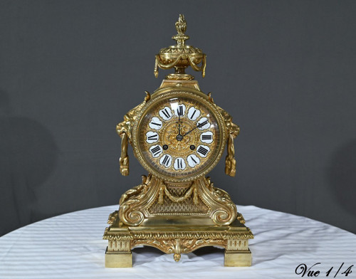 Bronze clock, signed G.Philippe Palais Royal - 1870