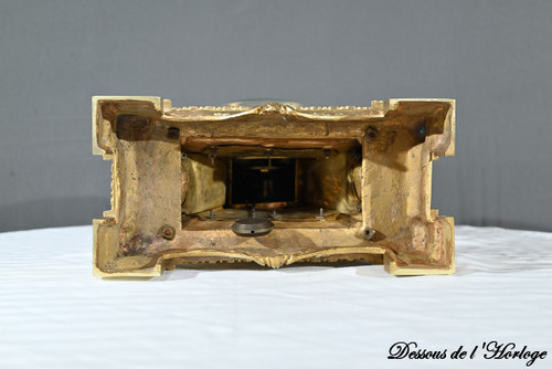 Bronze clock, signed G.Philippe Palais Royal - 1870